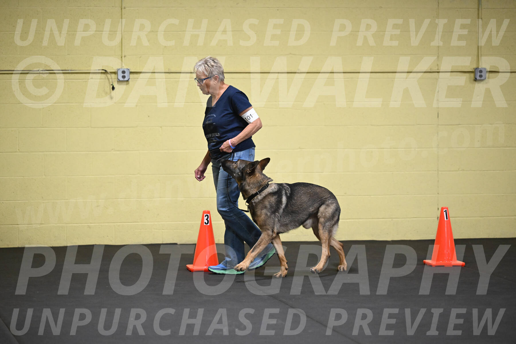 SAT101_0054