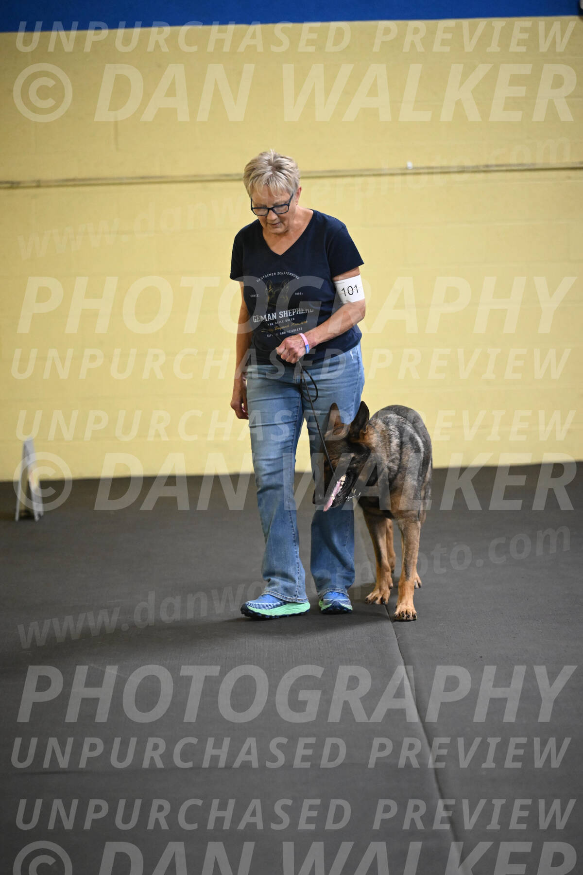 SAT101_0077