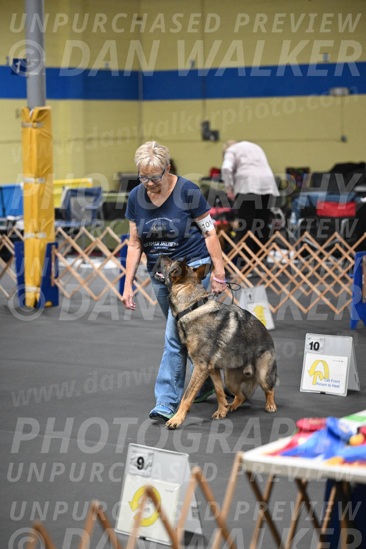 SAT101_0133