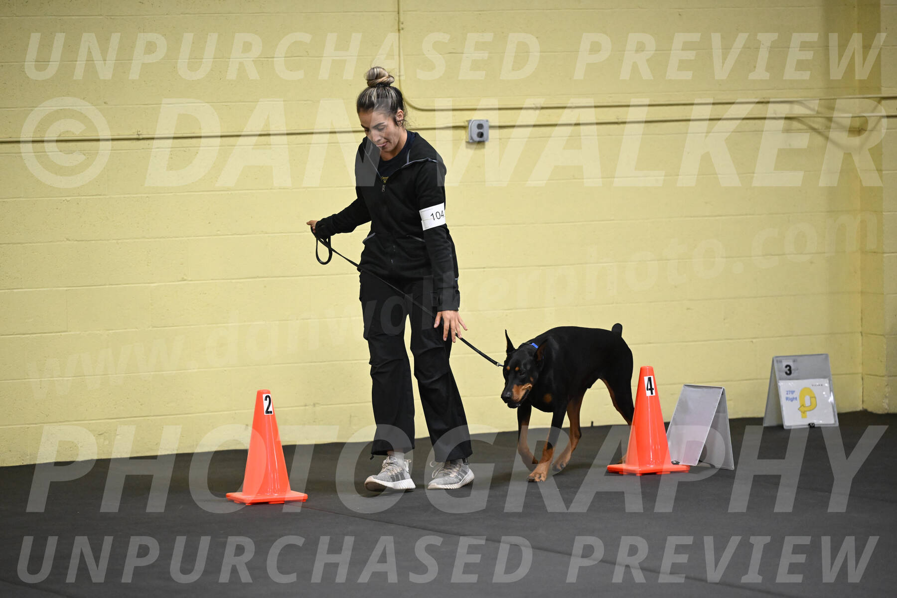 SAT104_0012