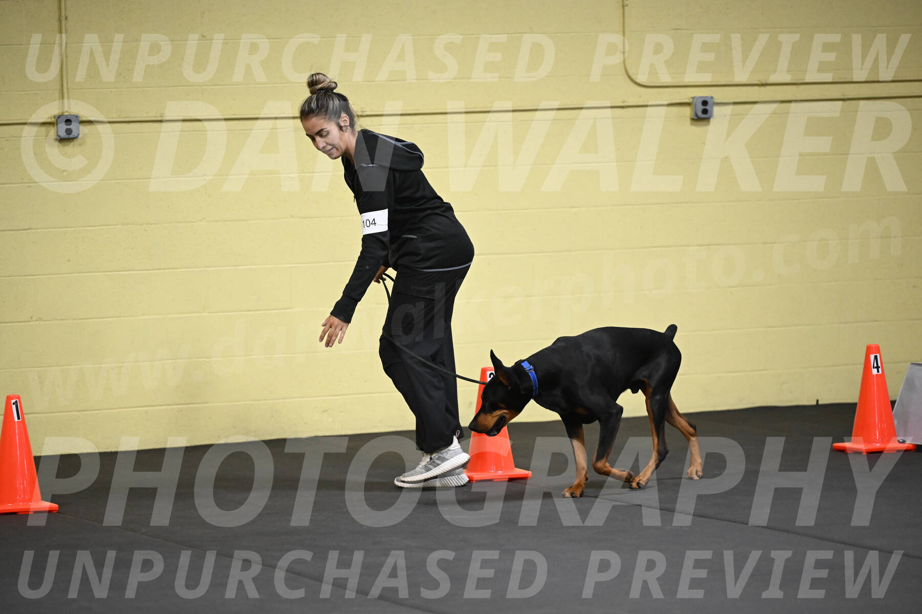 SAT104_0022
