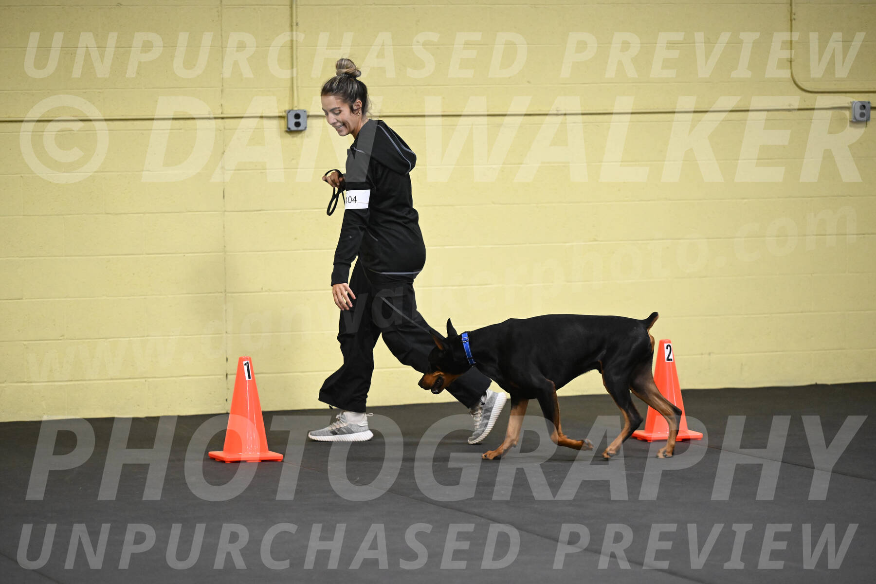 SAT104_0028
