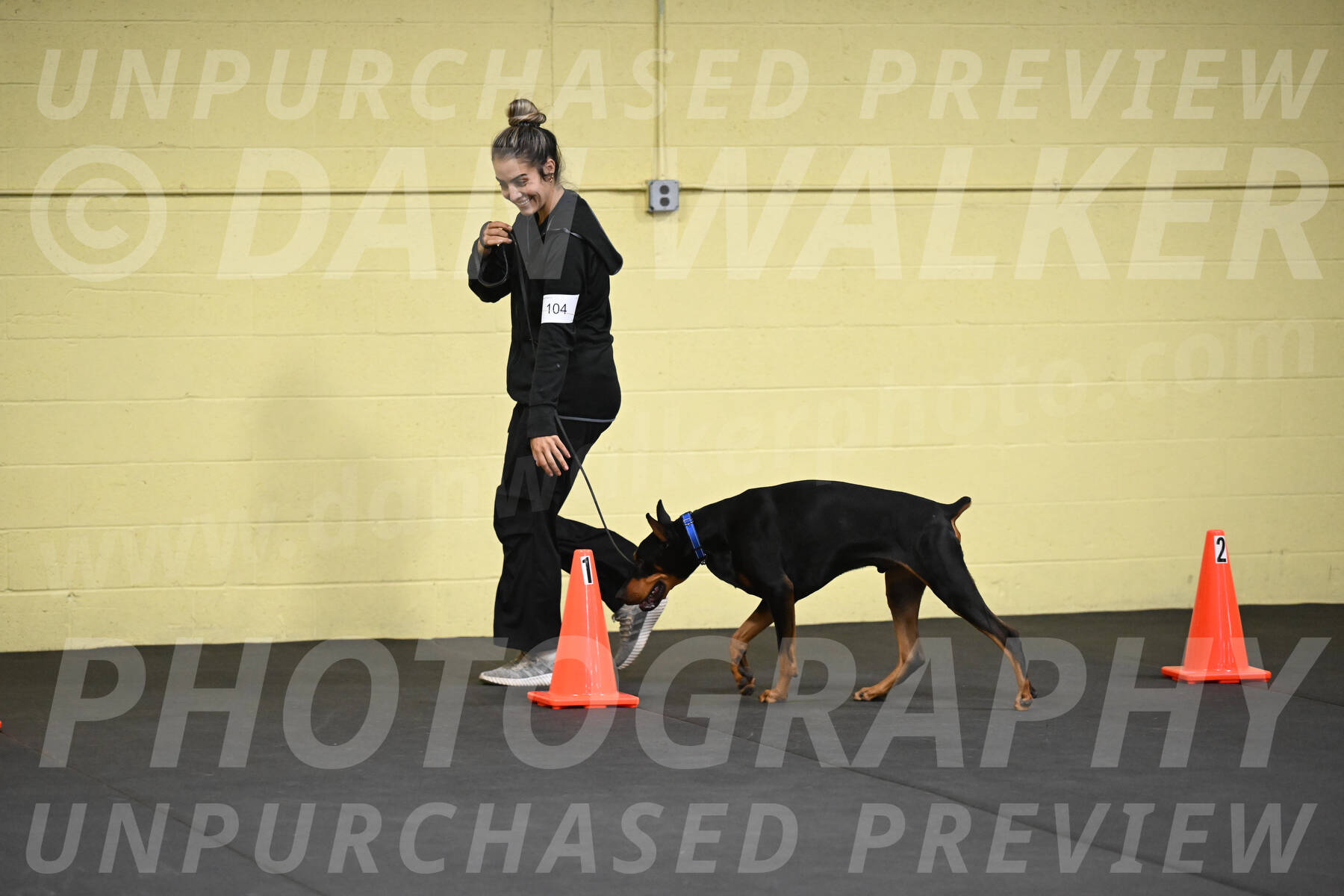 SAT104_0032