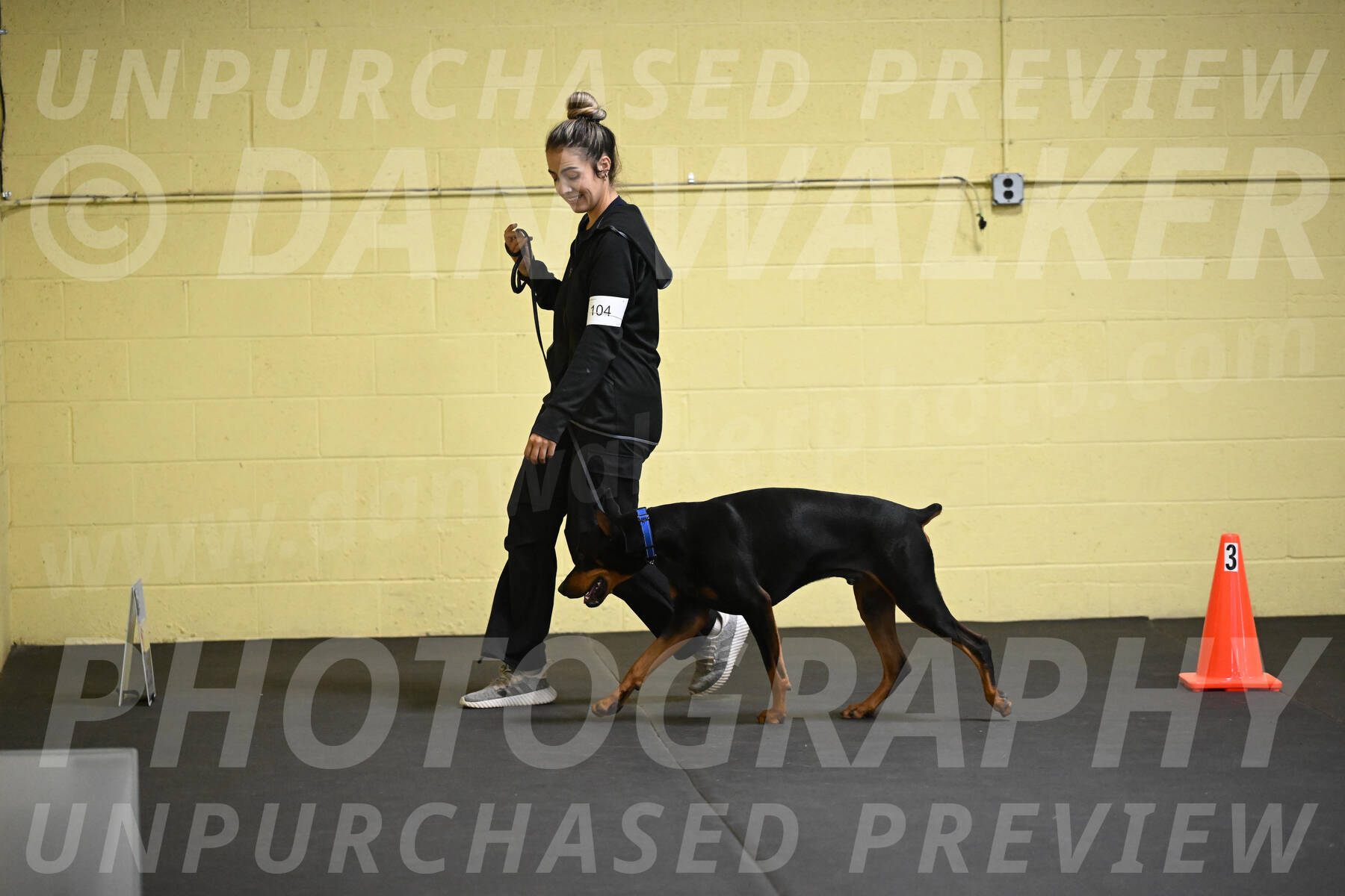 SAT104_0055