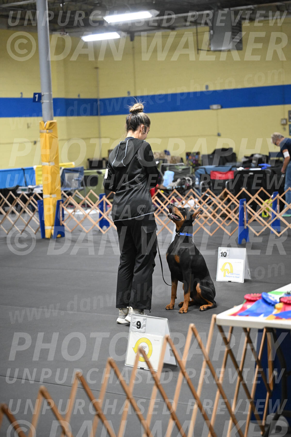 SAT104_0127