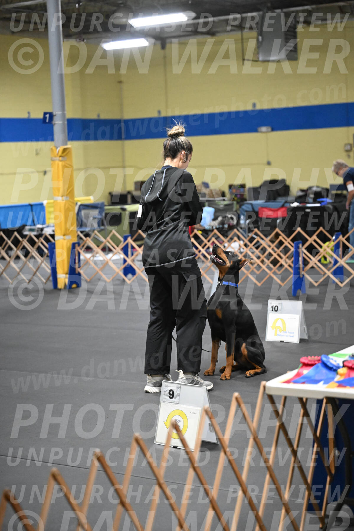 SAT104_0128