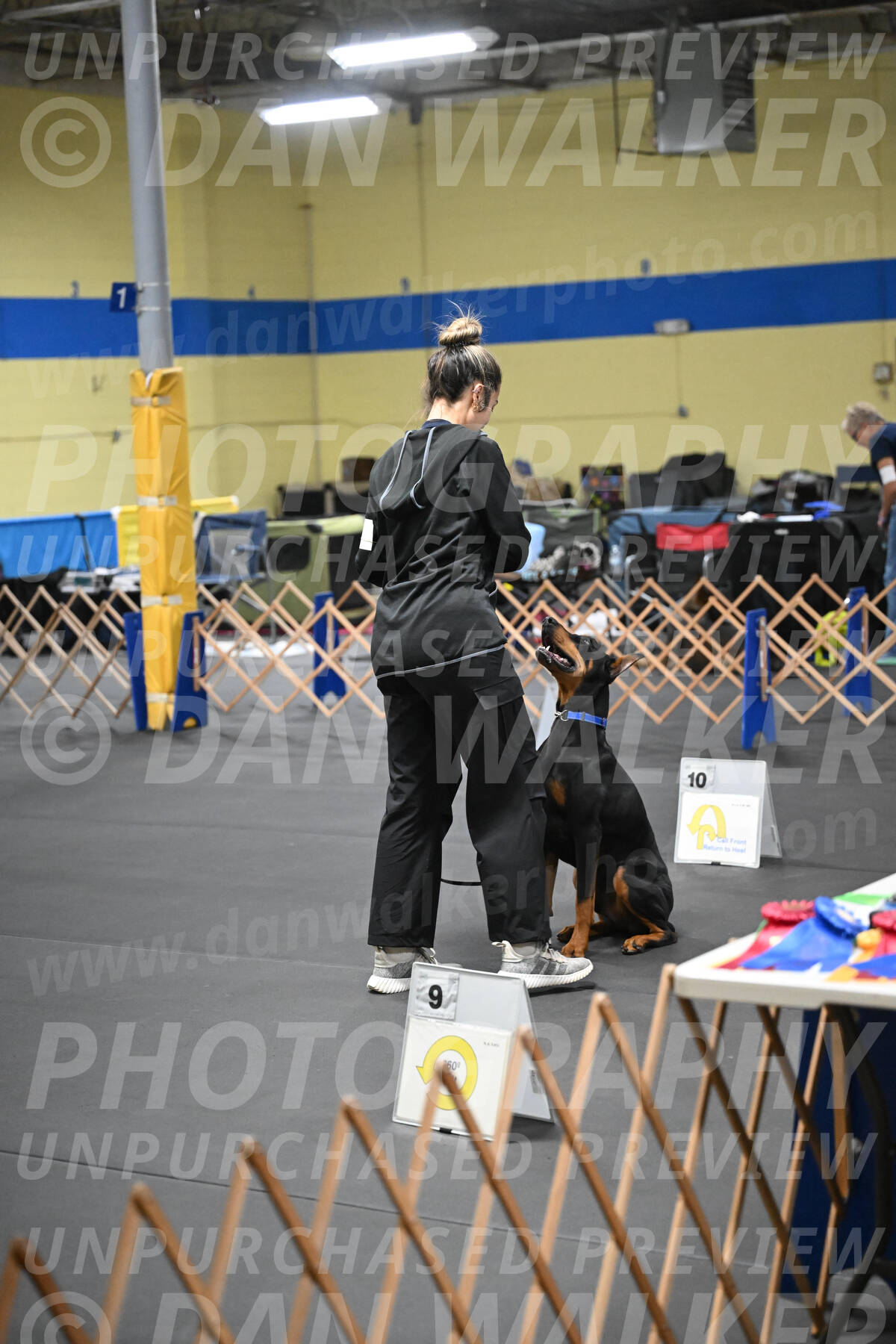 SAT104_0129