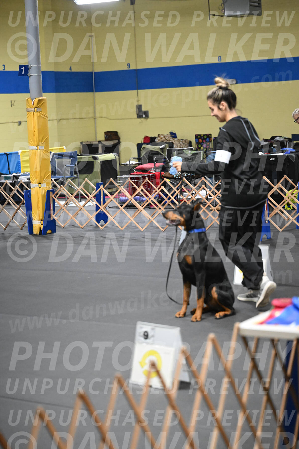 SAT104_0130