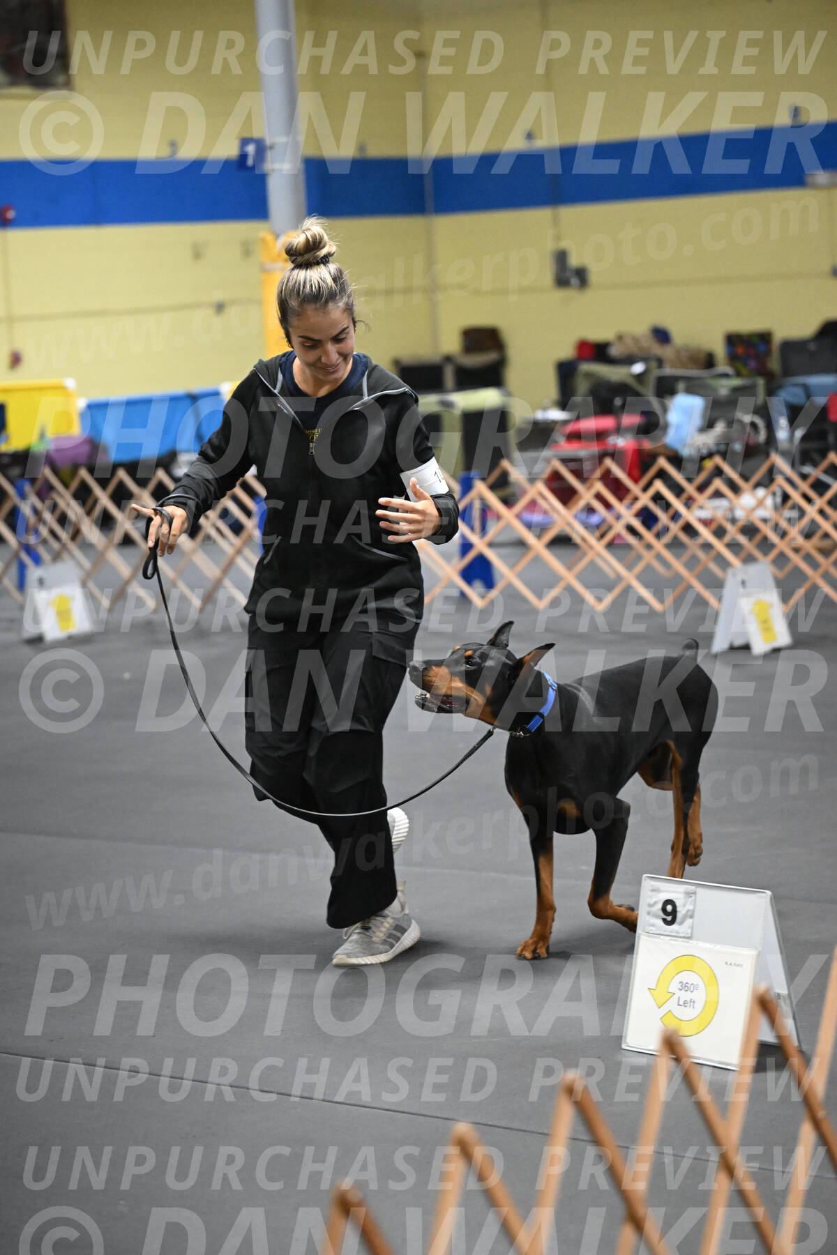 SAT104_0135