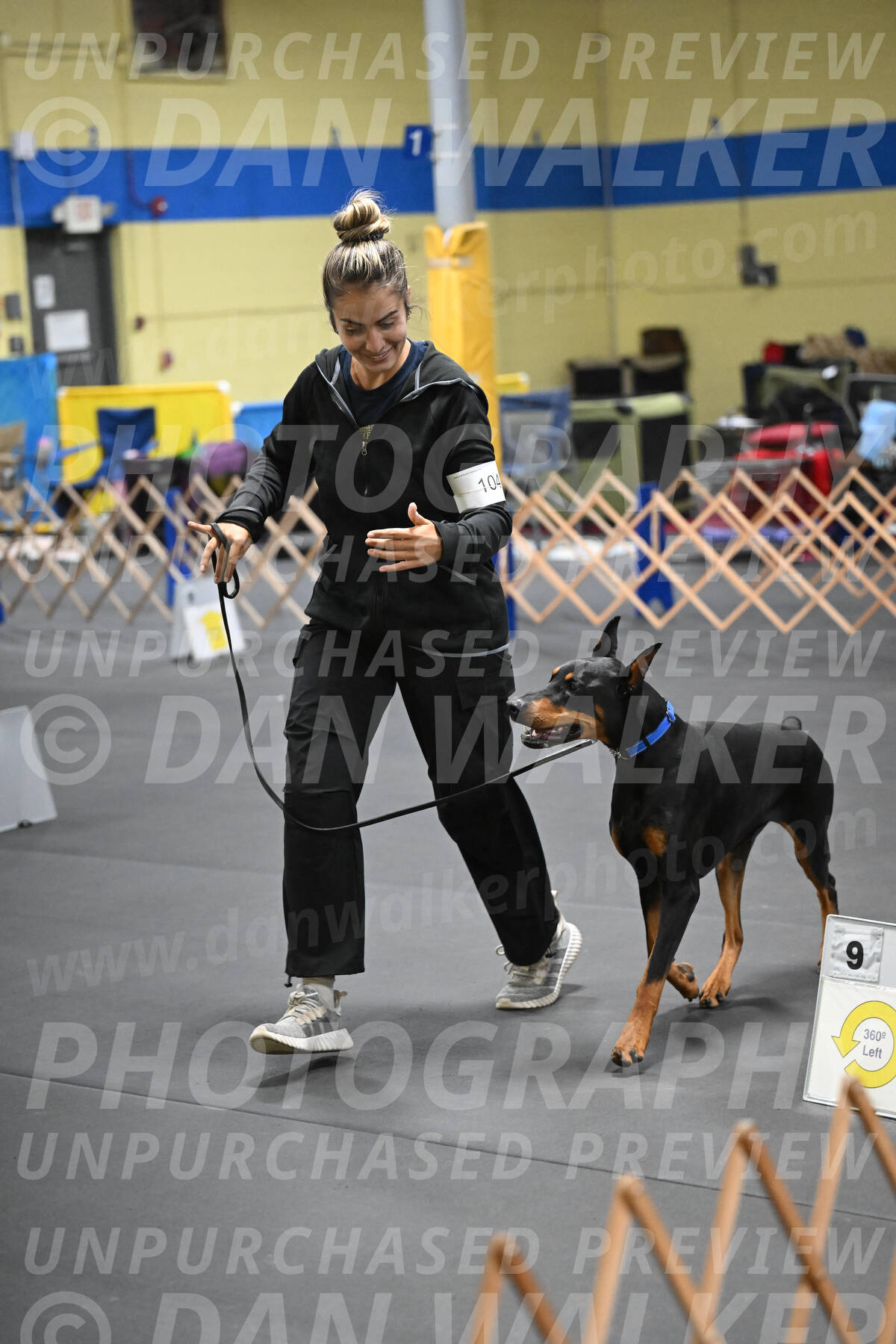 SAT104_0137
