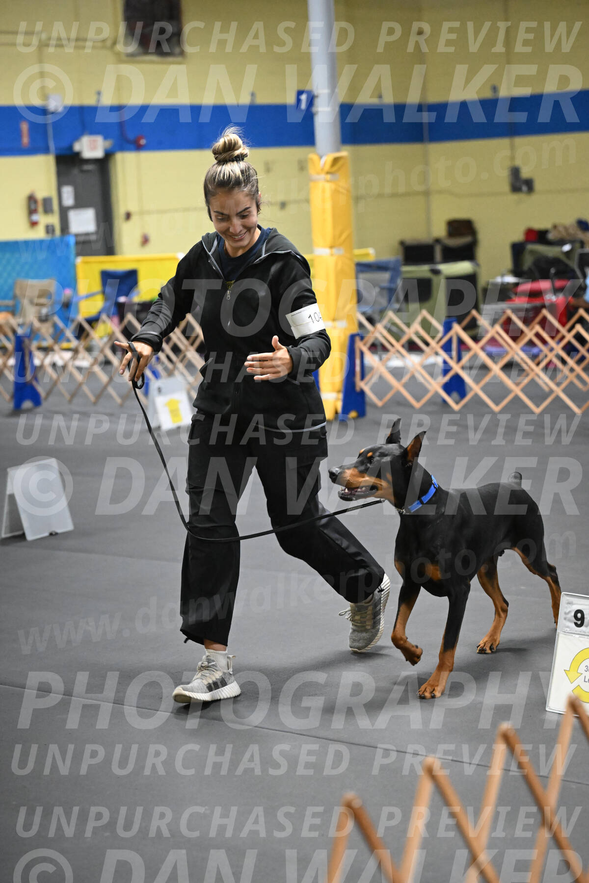 SAT104_0138