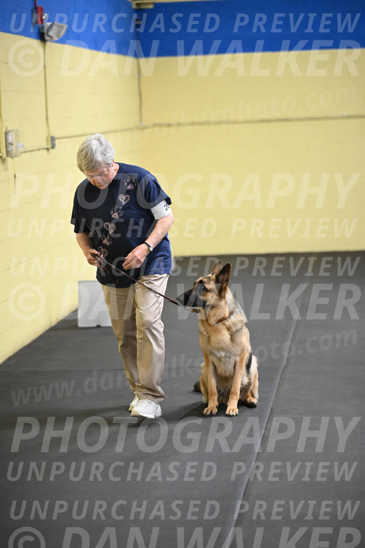 SAT201_0072