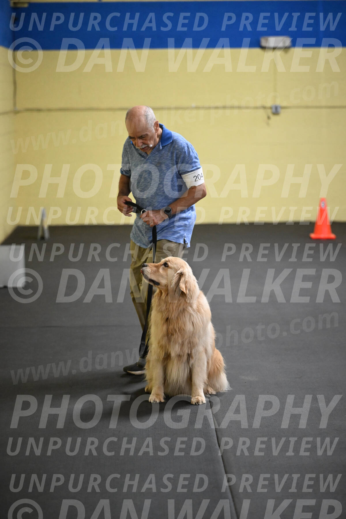 SAT204_0092