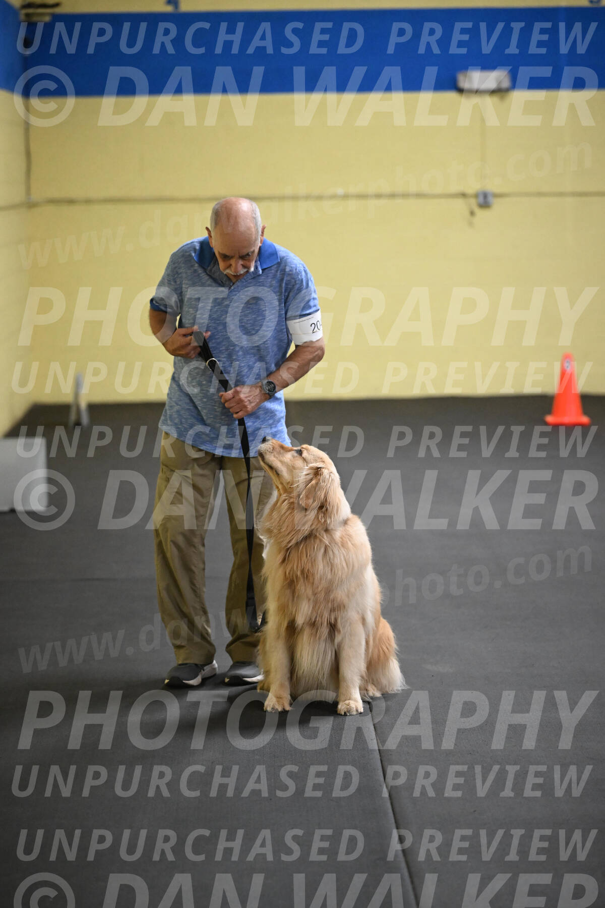 SAT204_0097