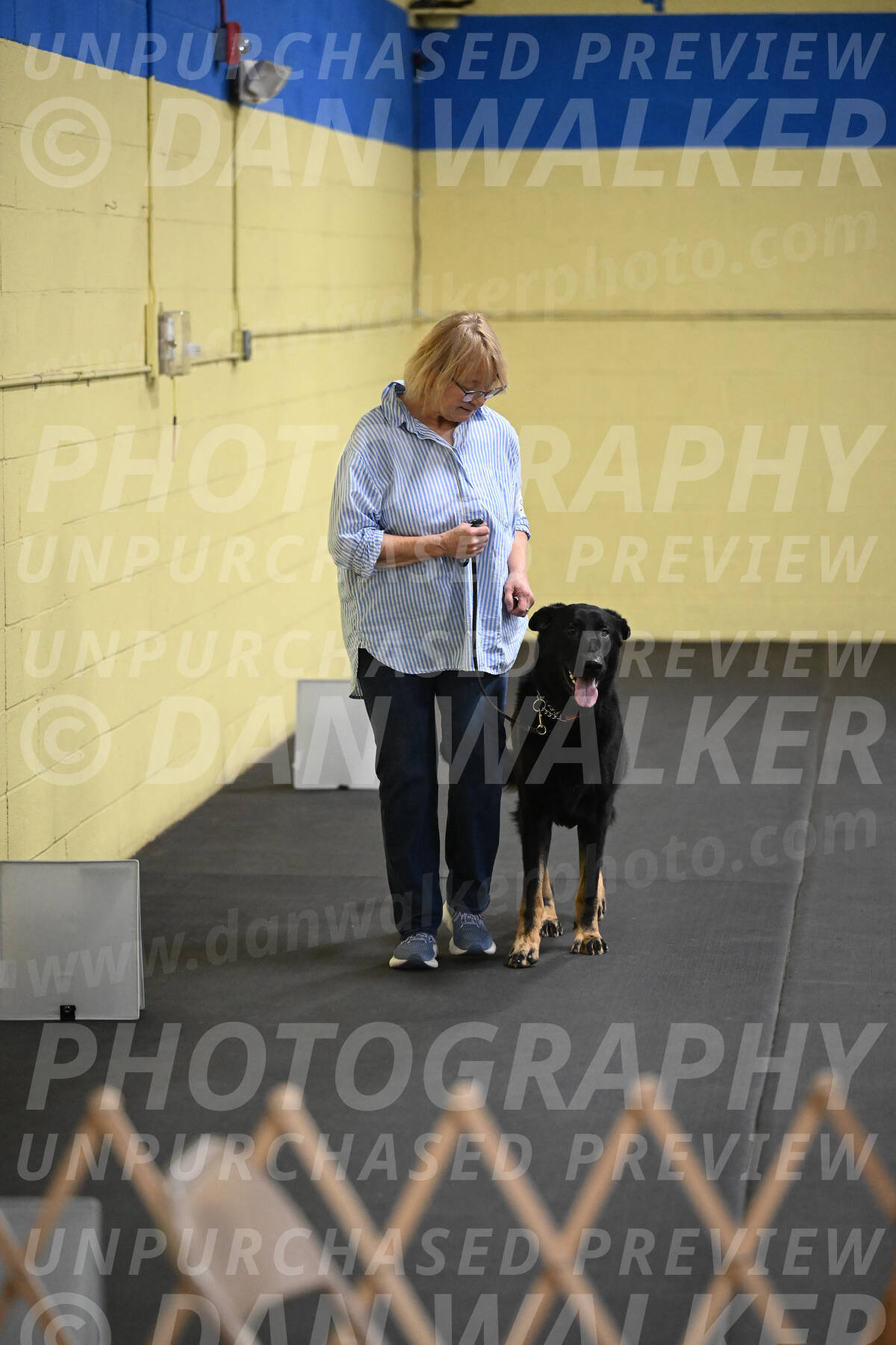 SAT303_0086