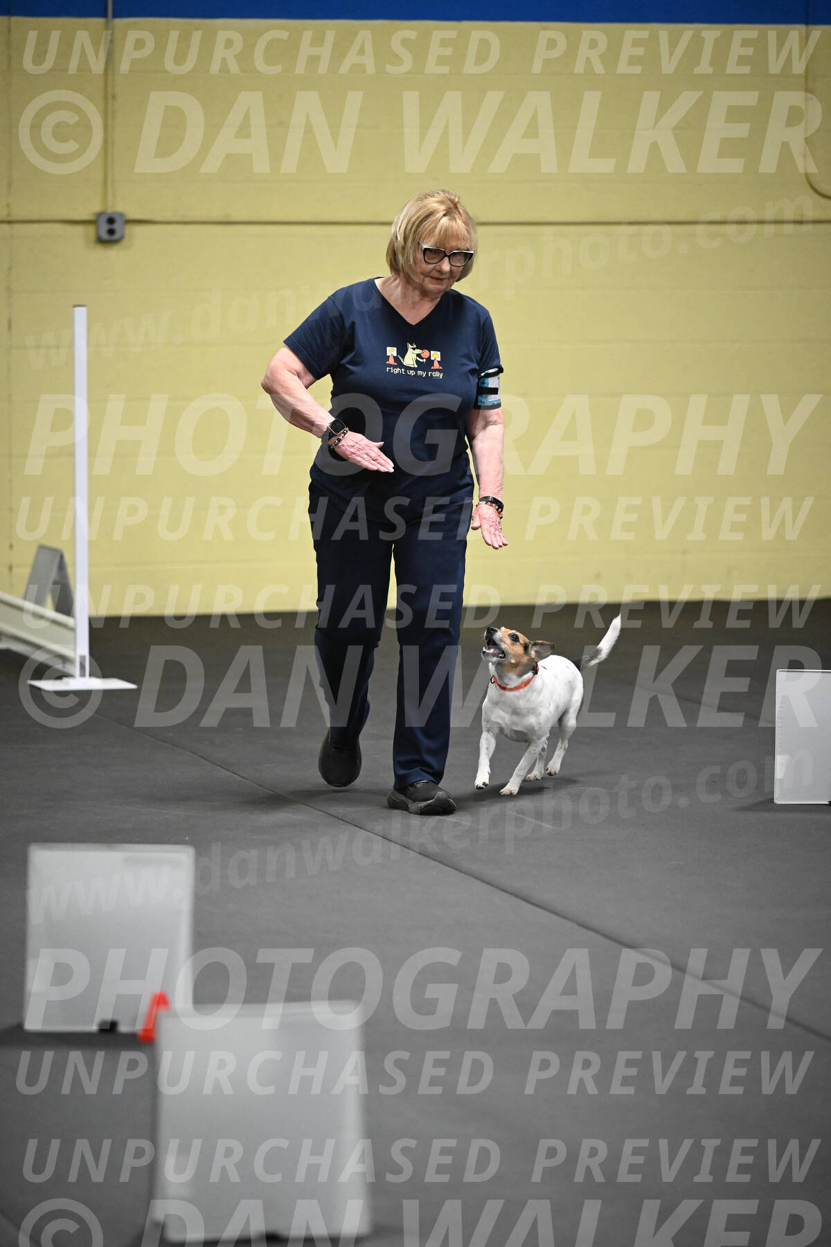 SAT701_0046