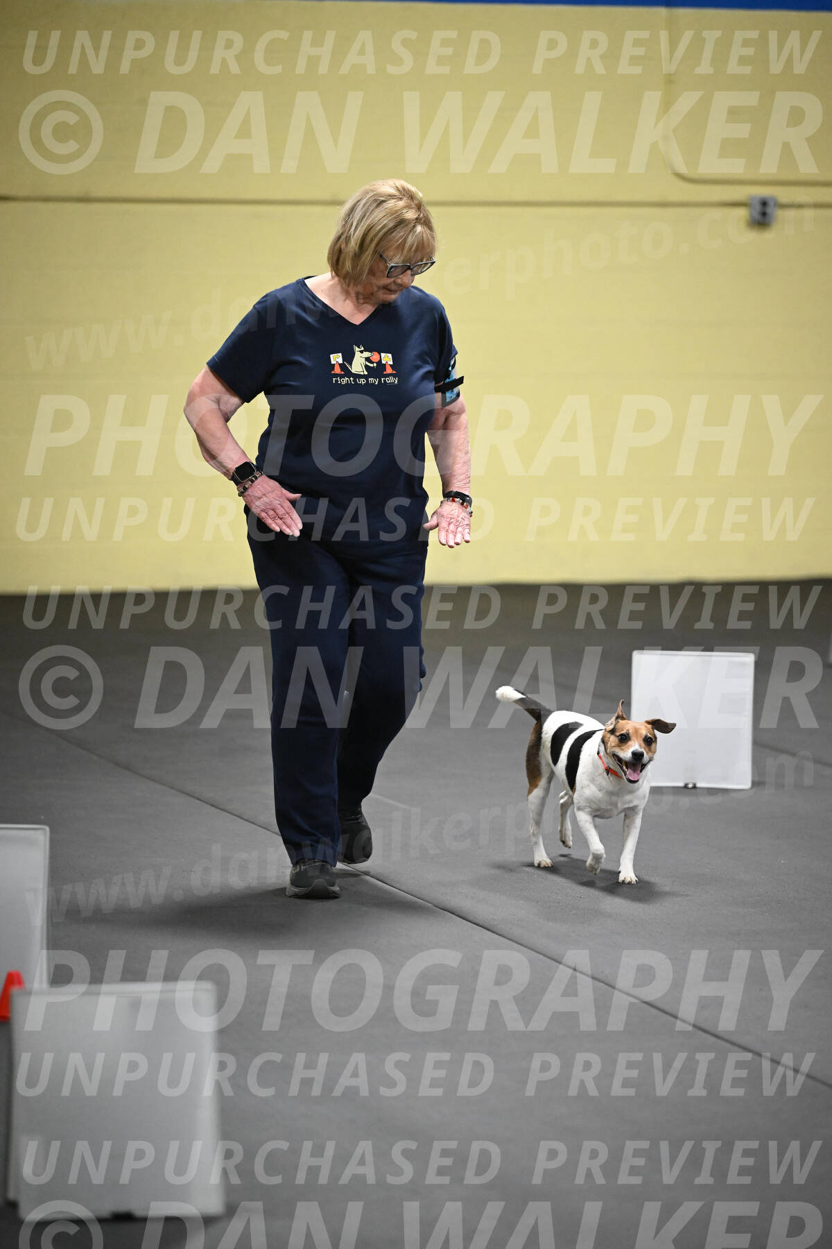 SAT701_0057