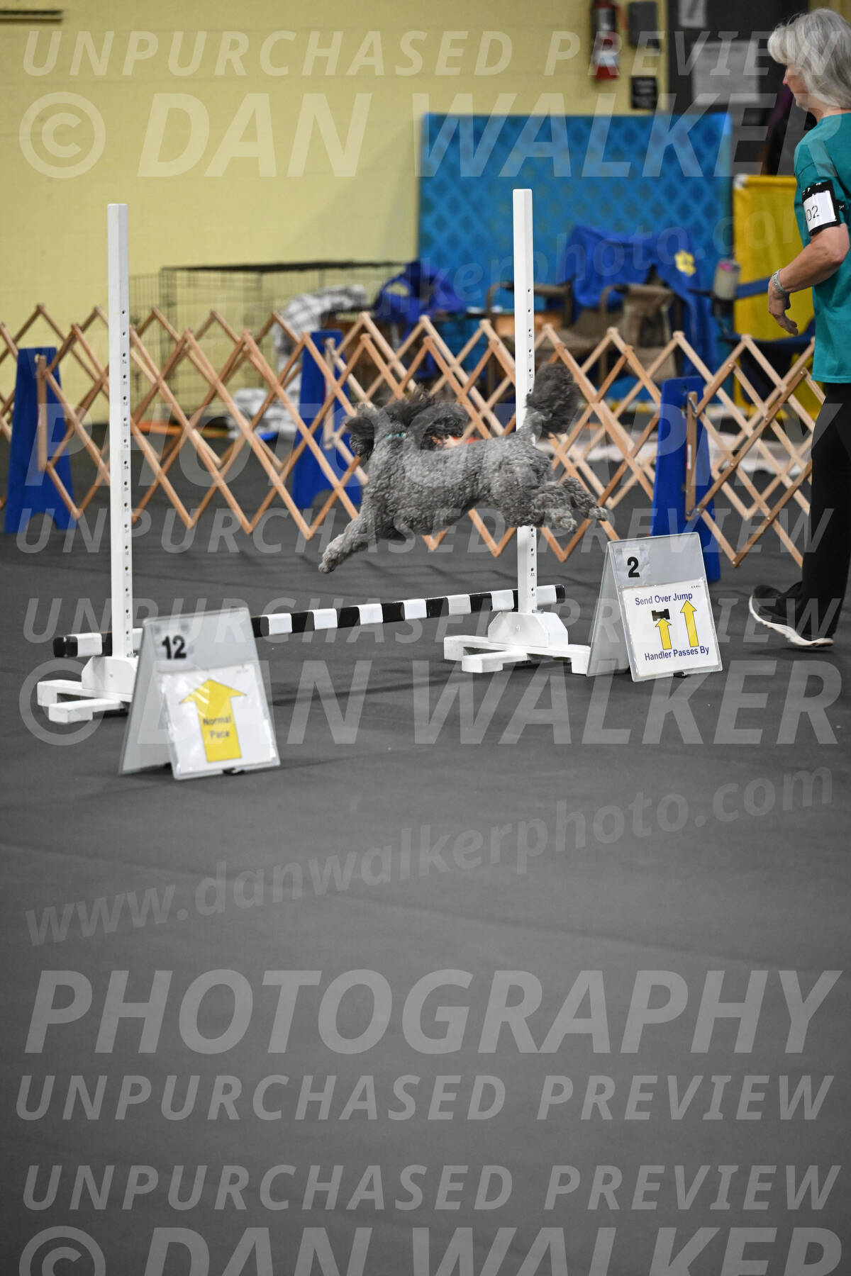 SAT702_0012