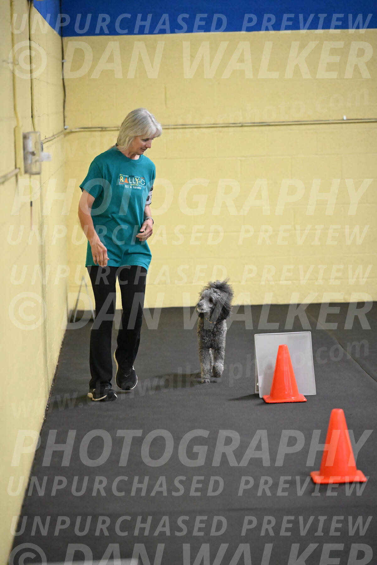 SAT702_0039