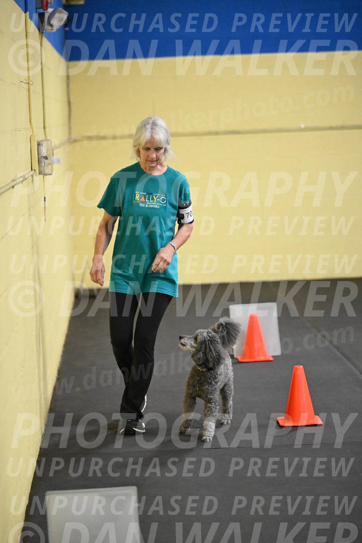 SAT702_0054