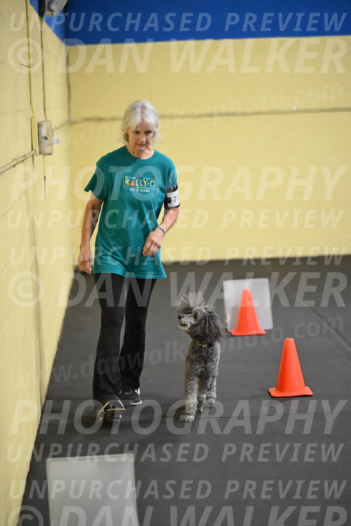SAT702_0057
