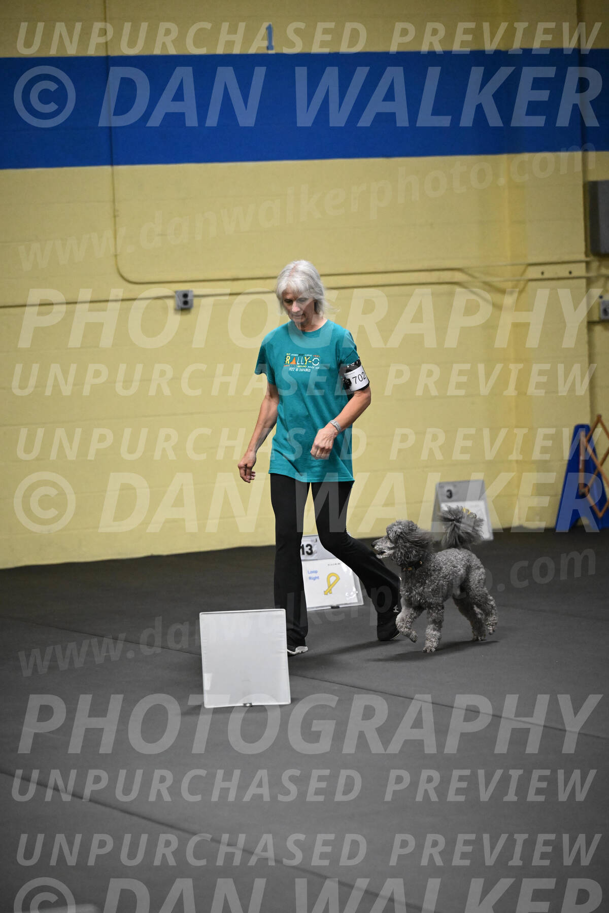 SAT702_0094