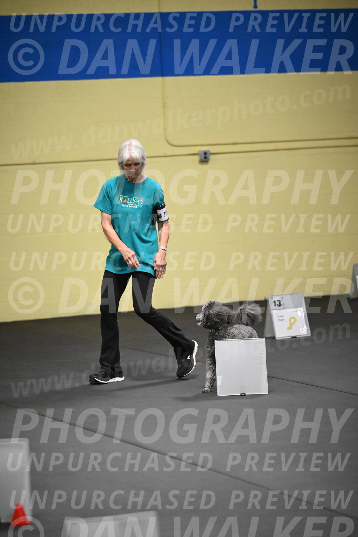 SAT702_0097