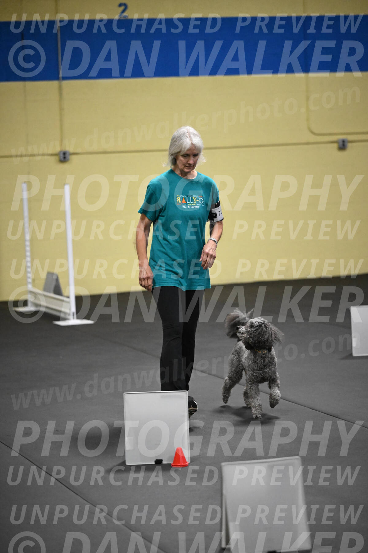 SAT702_0114