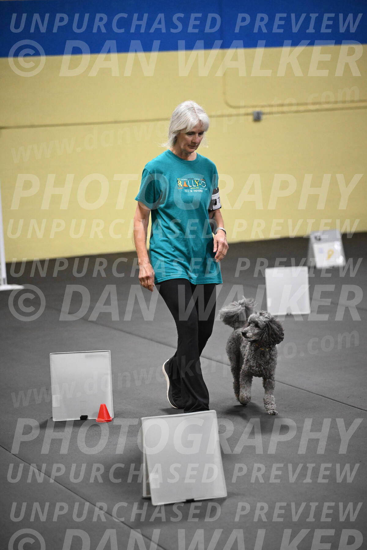 SAT702_0121