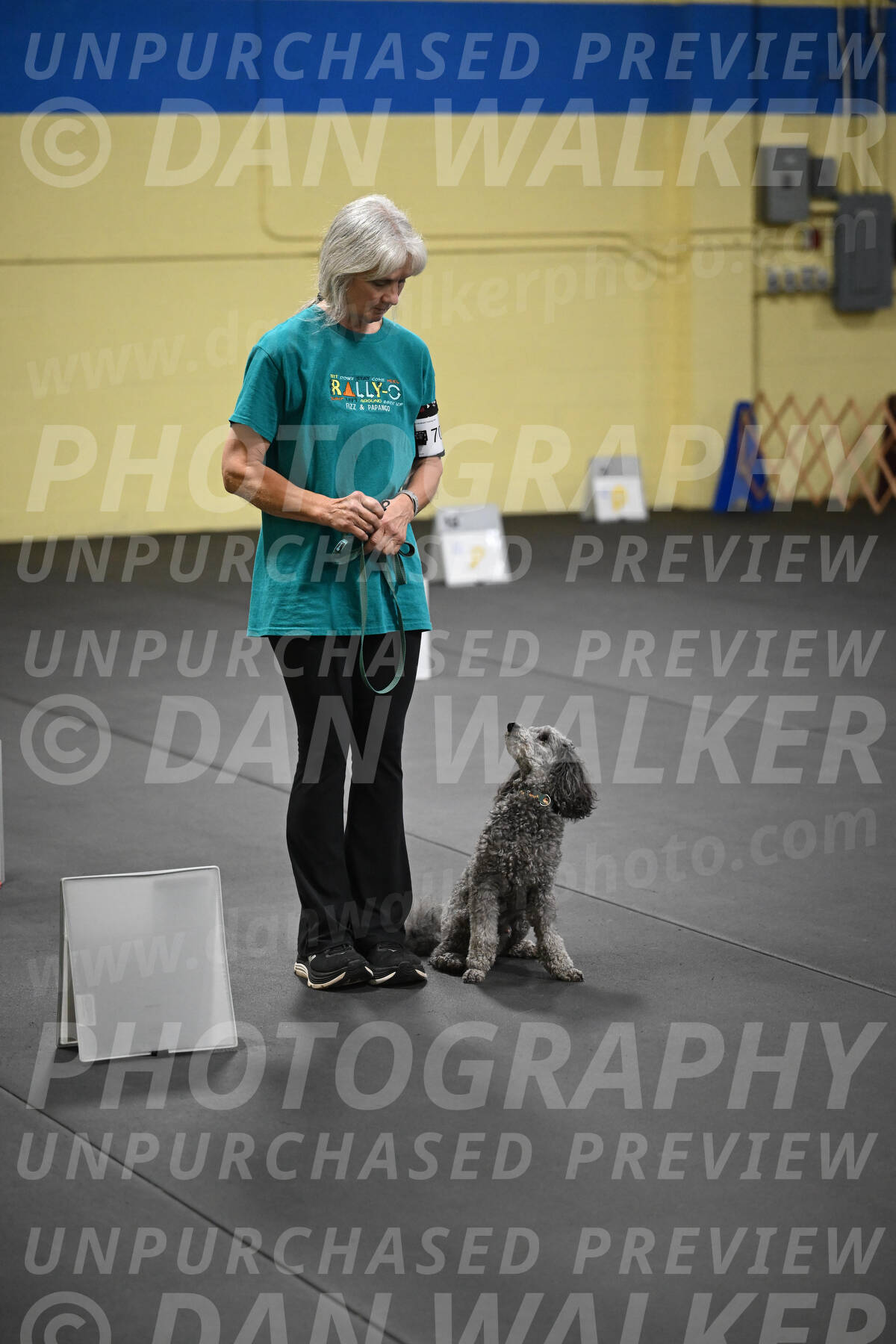 SAT702_0151
