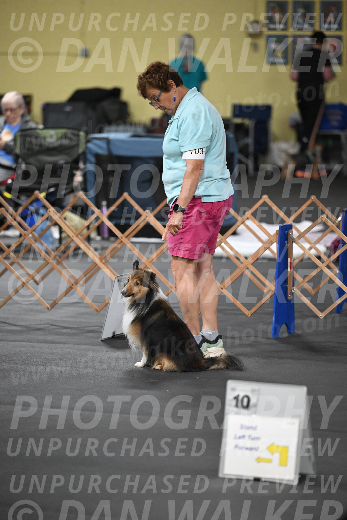 SAT703_0008