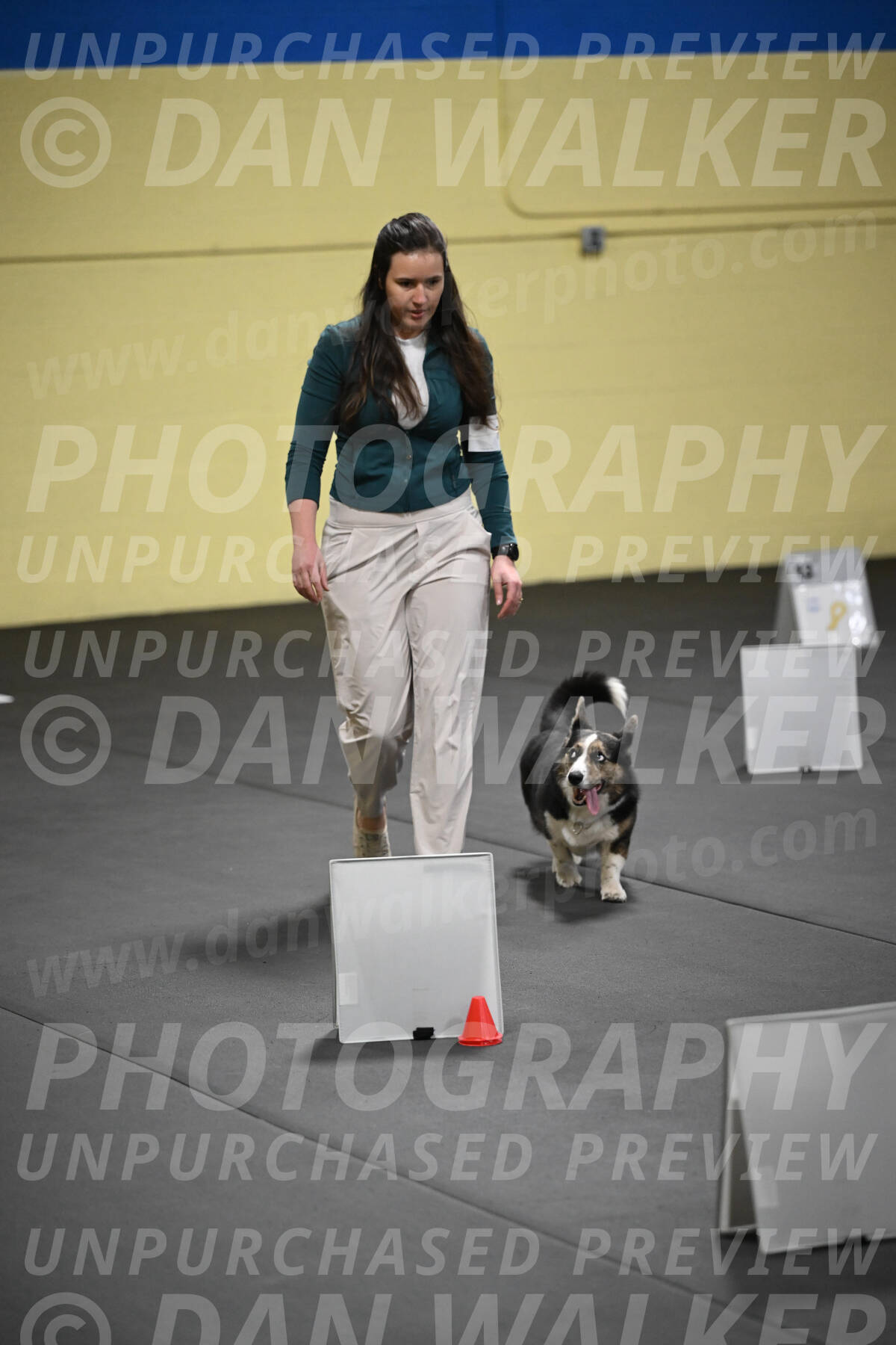 SAT704_0064