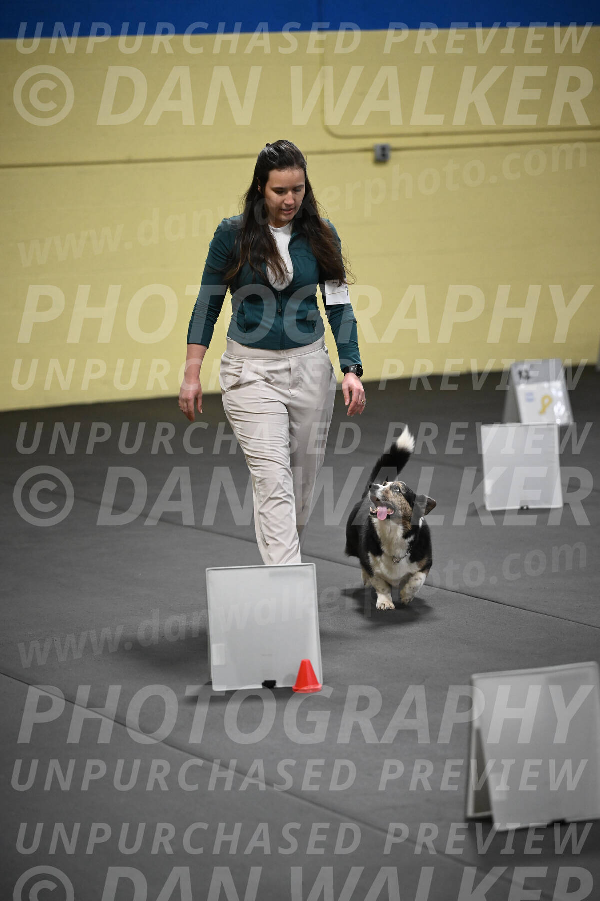 SAT704_0066
