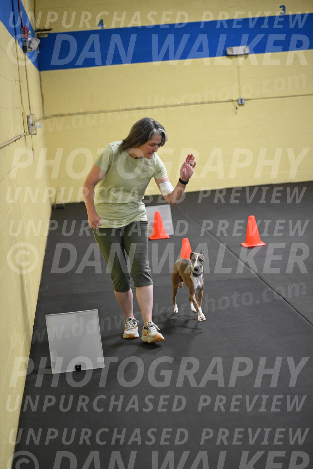 SAT706_0060