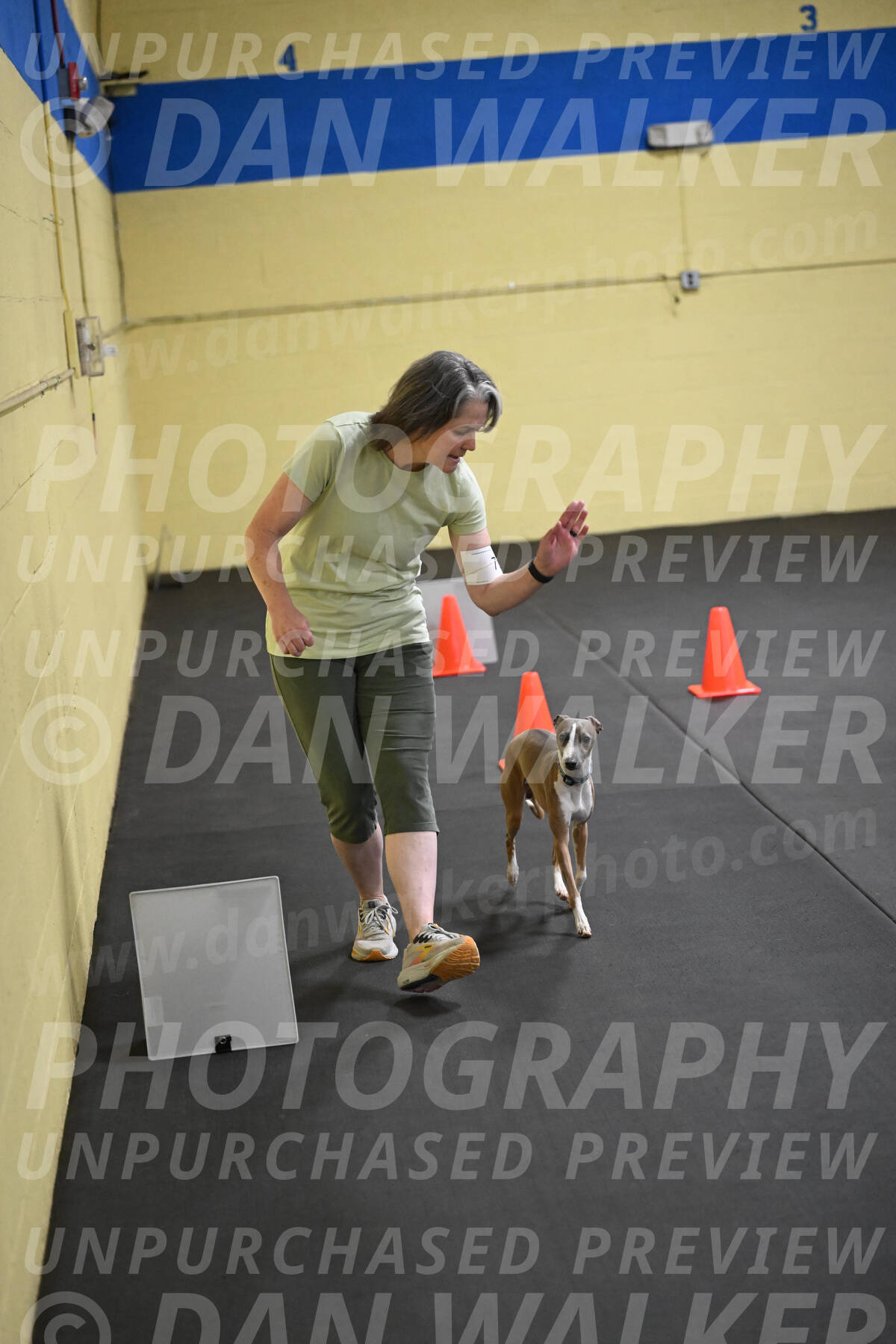SAT706_0061