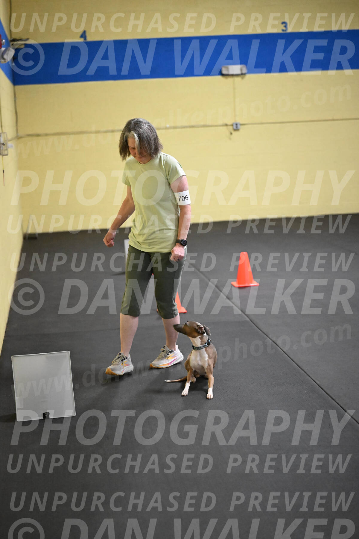 SAT706_0077