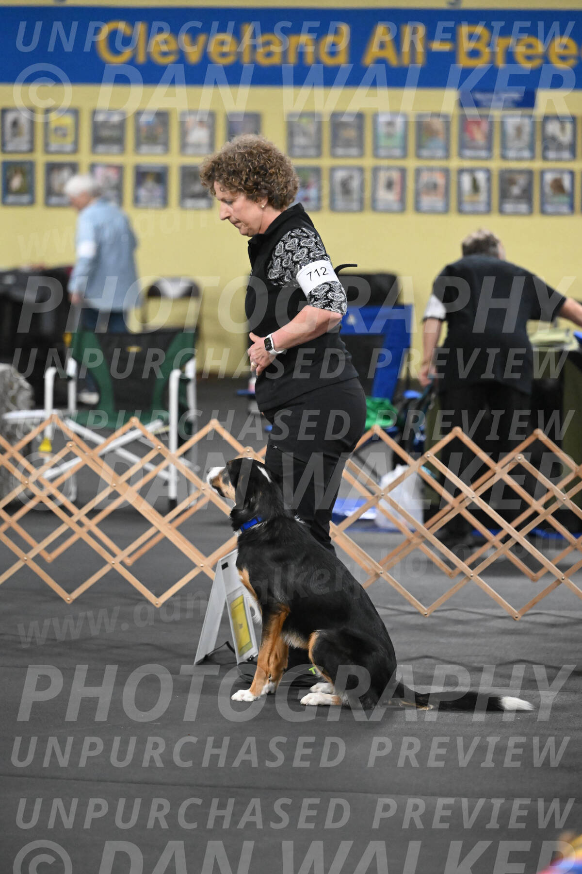 SAT712_0009