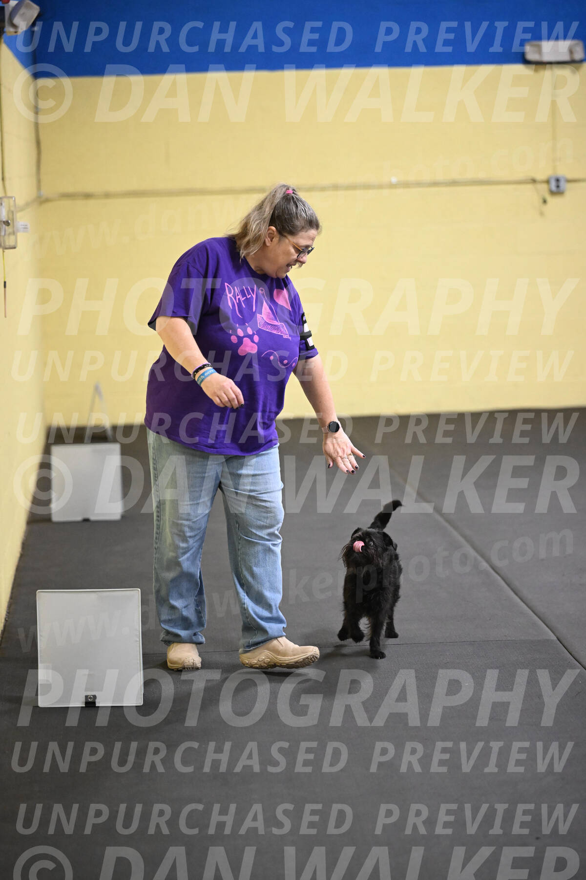 SAT806_0225